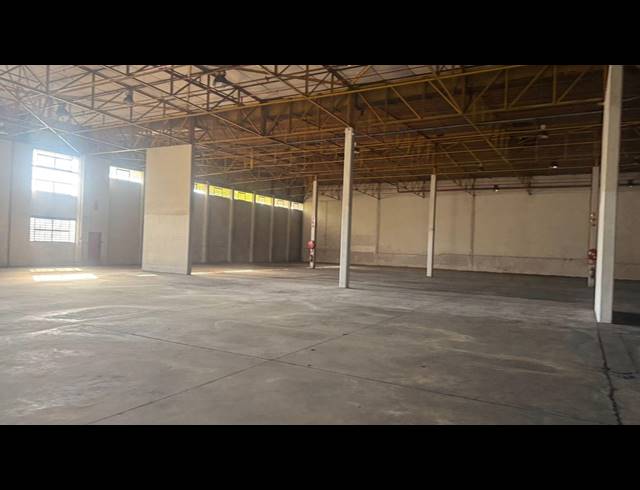 2,737M² WAREHOUSE TO LET IN HERMANSTAD